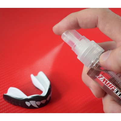 SAFEJAWZ - spray antybakteryjny do ochraniaczy na zęby szczęk